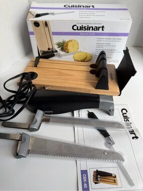 Cuisinart Electric Knife CEK-40 Stainless Steel Blades Butcher Block Stand EUC